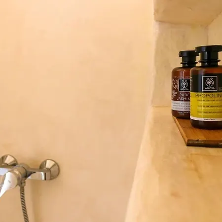 Luxury White Villa W Private Pool In Mikonos 卡拉法蒂斯