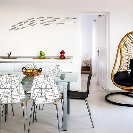 Luxury White Villa W Private Pool In Mikonos 卡拉法蒂斯