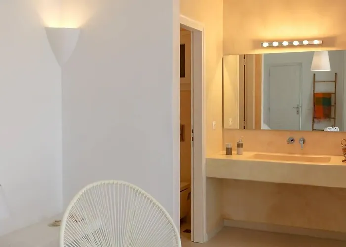 Luxury White Villa W Private Pool In Mikonos Kalafatis